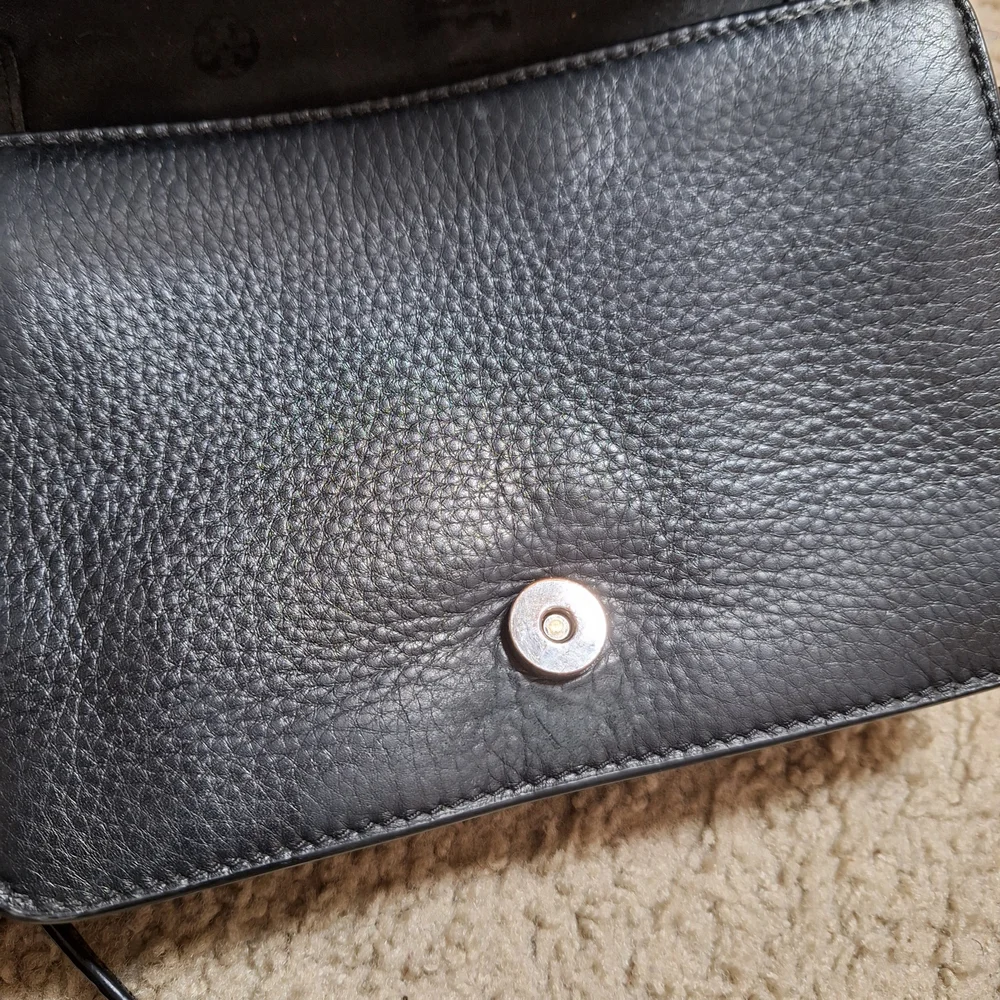 Tory Burch Black Crossbody Bag - Picture 3 of 11